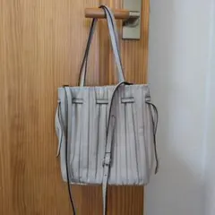 ZARA プリーツ ショルダーバッグ ベージュ