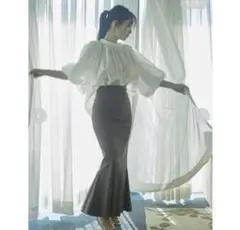 スナイデル　ハイウエストヘムフレアスカート