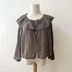 tumugu コットンボイルリーフ刺繍　フレア衿2wayボレロ　グレーのサムネイル