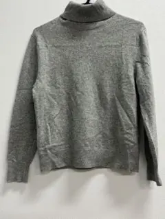 美品　UNIQLO カシミヤニット　タートルネックセーター L グレー