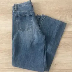 ユニクロ　ワイドストレートデニム ハイウエスト