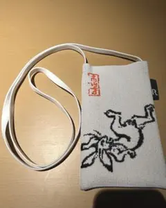 ［ルートート] ショルダーバッグ サコッシュ 白黒 鳥獣戯画