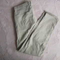 ユニクロ スキニーパンツ M ウエスト76～84cm ベージュ