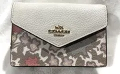 COACH 花柄レザーケース