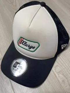 XLARGE New Era メッシュキャップ 帽子 白黒 柄のサムネイル