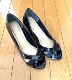 ブラック エナメル オープントゥ パンプス　M ウェッジソール　結婚式　入学式
