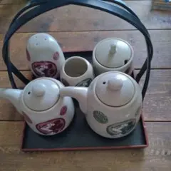 ♡ディズニー…ミッキーマウスの醤油差し＆ソース入れなど5点セット☆調味料入れ♡