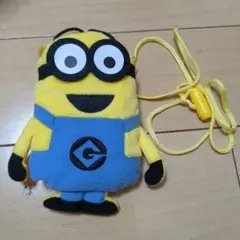 ミニオン ぬいぐるみ型ポーチ