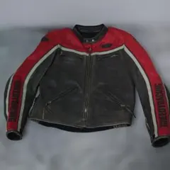1988年創業の老舗トラックブランド、GRIND KING スウェット（赤） 1988年創業の老舗トラックブランド、GRIND KING スウェット（赤