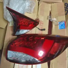 メルセデスベンツ W218 CLS シーケンシャルテールランプ 欠けあり