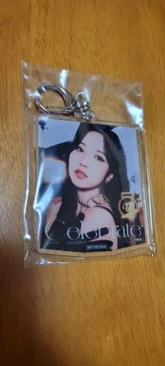 TWICE　Celebrate アクリルキーホルダー　ミナ