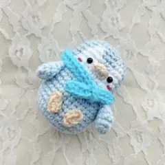 な*ん様 マフラーをつけた寒がりペンギンのあみぐるみ☆ブルー　ハンドメイド　編み
