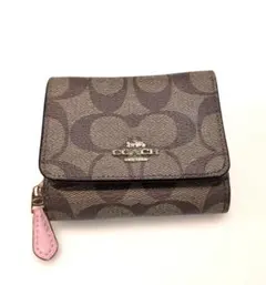 COACH 財布　三つ折り財布　ピンクのサムネイル