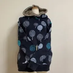 フード付きトレーナー