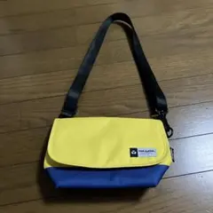 【新品未使用】YAKPAK ヤックパック　ショルダーポーチのサムネイル