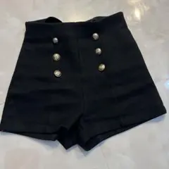 黒 ショートパンツ