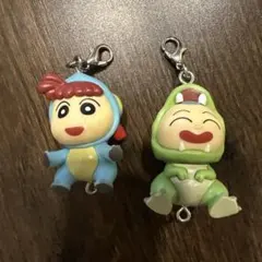 クレヨンしんちゃん 着ぐるみ ストラップ 2個セット - メルカリ