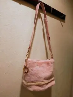 【Samantha Thavasa】 ピンクファー ショルダーバッグ