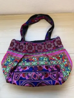 Item thumbnail for item 25111616-cabe-41a6-af8f-1cceb4864802