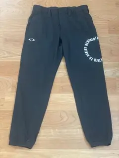 美品　OAKLEY パンツ ロゴ　ゴルフ