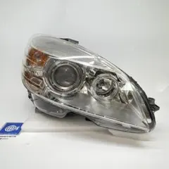 メルセデスベンツ W204 Cクラス 純正 ＨＩＤ キセノン 右 ヘッドライトのサムネイル