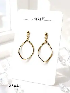 2344 ゴールド ドロップ ピアス イヤリング ハンドメイド　アクセサリー