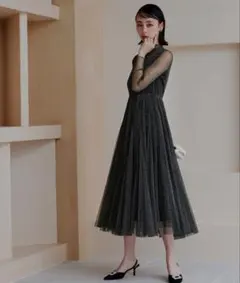 【オケージョンドレス/結婚式】ラメチュールメロウワンピースのサムネイル