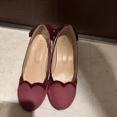 ワインレッド リボン付きパンプス 中ヒール