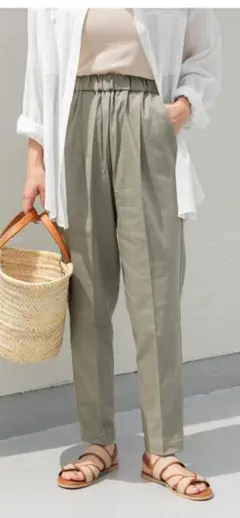 ゆ*ゆ様 アーバンリサーチドアーズ　リネン混テーパードイージーパンツ　カーキ色