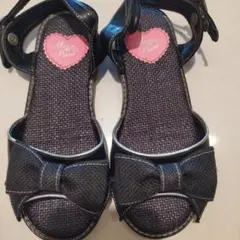 Item thumbnail for item f659bea3-2a53-4235-ad4e-4cf2e66ad56b