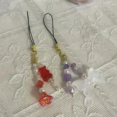 ハンドメイド　ビーズチャーム　赤、紫の2個セット