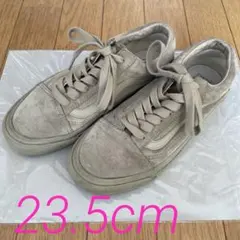 Item thumbnail for item d25f325f-f023-44ee-b342-e96ee73715fd