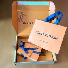 ルイ・ヴィトン　キーケース用空箱一式　紙袋　リボン　布製袋付き