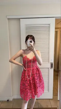 self-portrait ピンク レース ノースリーブワンピース US 2のサムネイル