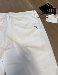 新品未使用　CHERVO ホワイト ゴルフパンツ