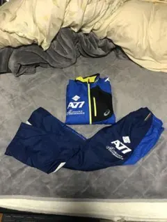 asics アシックスA77 ウインドブレーカー 上下セットMサイズ 裏起毛有り