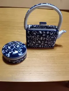未使用品】深川製磁 醤油差 古代バラ 菊彫刻正油差 宮内庁御用達