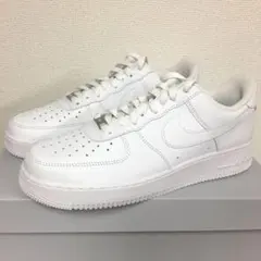 新品 ナイキ エアフォース 1 NIKE AIR FORCE 1 07 32cm