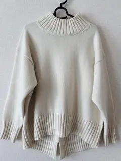 ロペピクニック　アイボリー ハイネック ニット セーター