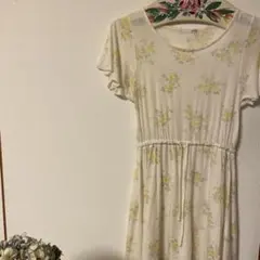 ジェラートピケ　小花柄ミニワンピース
