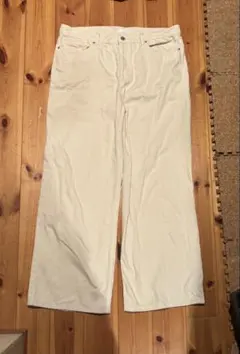 UNIQLO ローライズバギーデニム 白 30（76）