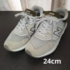 Item thumbnail for item a33e7693-6e82-4d44-9286-1e88134e6f92