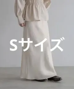 ローリーズファーム　ストレッチサテンスカート　S アイボリー
