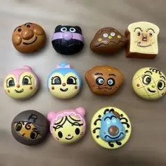 アンパンマン　ジャムおじさんのパン工場　 キャラクターパン11個