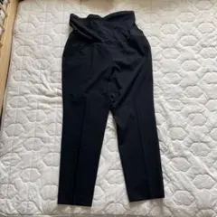 ユニクロ　スマートアンクルマタニティパンツ　ブラック
