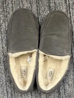 【K】UGG グレー スエード スリッポン 28㎝　メンズ　美品