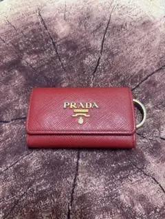 PRADA サフィアーノレザーキーケース レッド