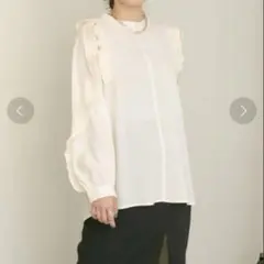 新品未使用⭐maison de Dolce.フリルフレアブラウス - メルカリ