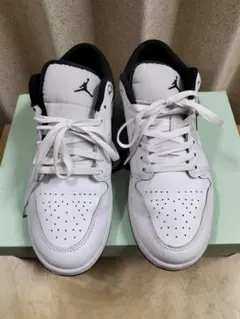 NIKE AIR JORDAN 1 LOWホワイトホワイトブラックエアジョーダン