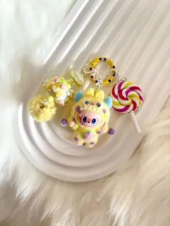 ラブブとキャンディ付きストラップ